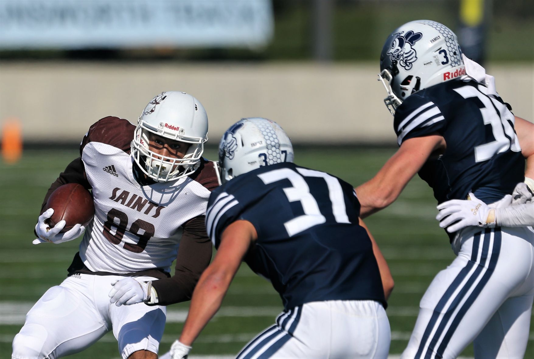 102321-qc-spt-ambrose fball15.jpg